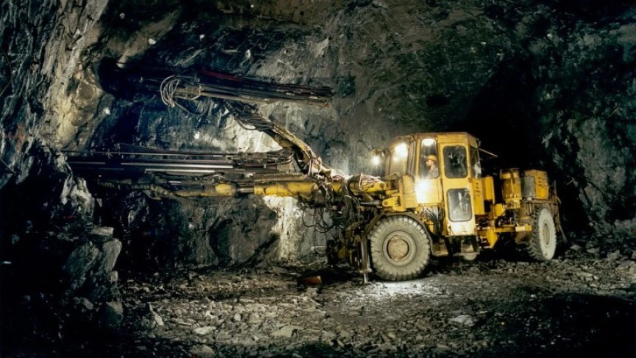 Agnico Eagle Mines s durchschnittliches Kursziel der Analysten von 56,81 $ würde einem Kursgewinn von 35 % entsprechen.