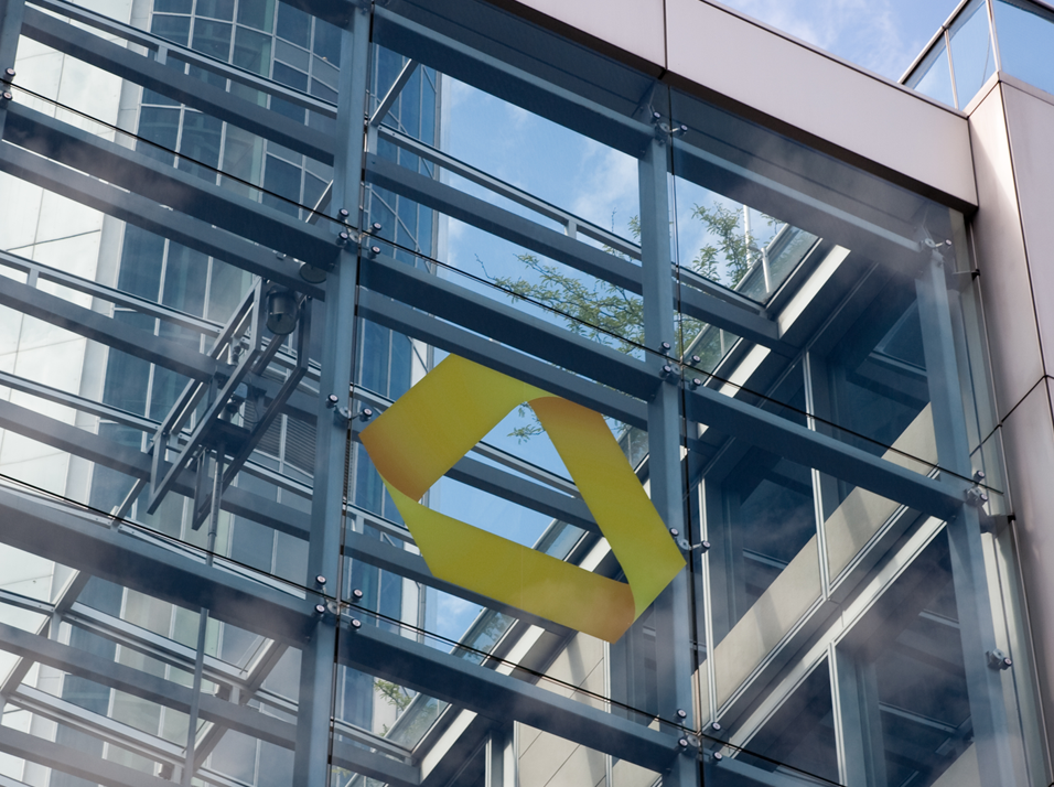 Commerzbank bekommt Hilfe von EZB: Risiko runter, Kurs rauf