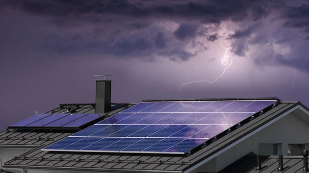 Solar‑Schock: Trumps Steuergesetz schickt Branche auf Talfahrt