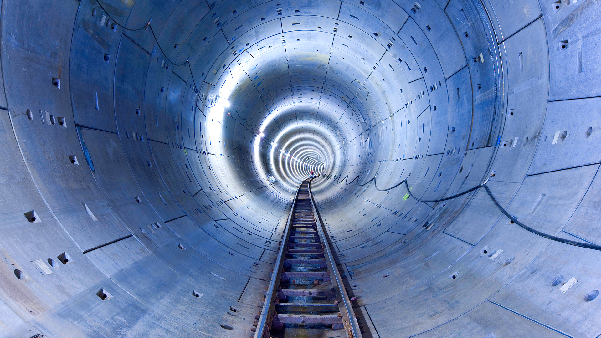 Analystenschätzungen pulverisiert: Diese Aktie steht bei Frieden vor Kursfeuerwerk (Foto: Hochtief AG)