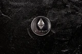 DAX: TRON trennt sich von Ethereum