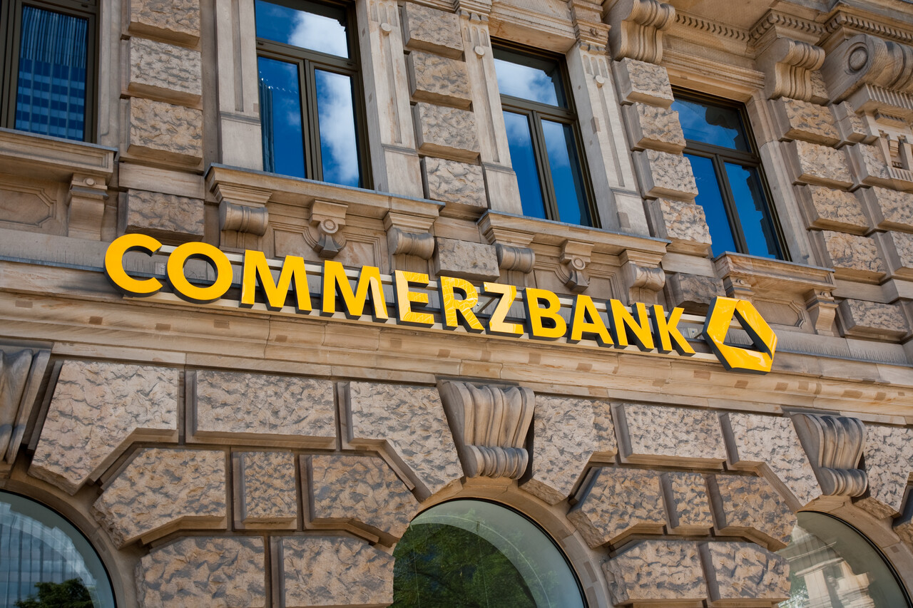 Commerzbank: Aktie absolute Spitze