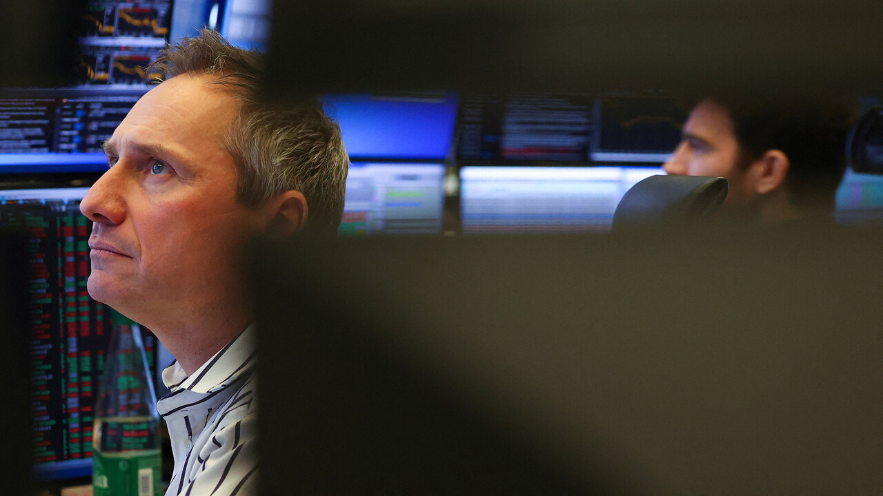 Závěrečný sprint DAX: vedoucí index uzavírá nad 16 000 body – Telekom, Adidas, Puma, ThyssenKrupp, Aurubis, ProSiebenSat.1 a Vonovia na dohled