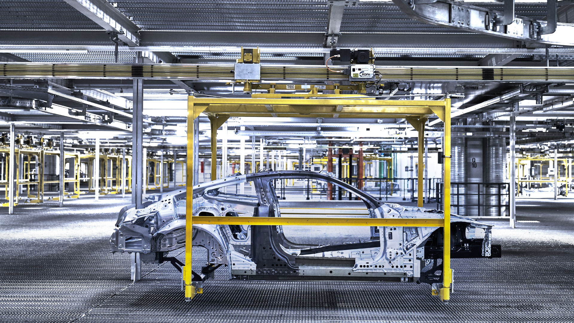 „Bislang größte Einzelinvestition“ BMW investiert massiv in E&#8209;Mobilität (Foto: Börsenmedien AG, BMW)