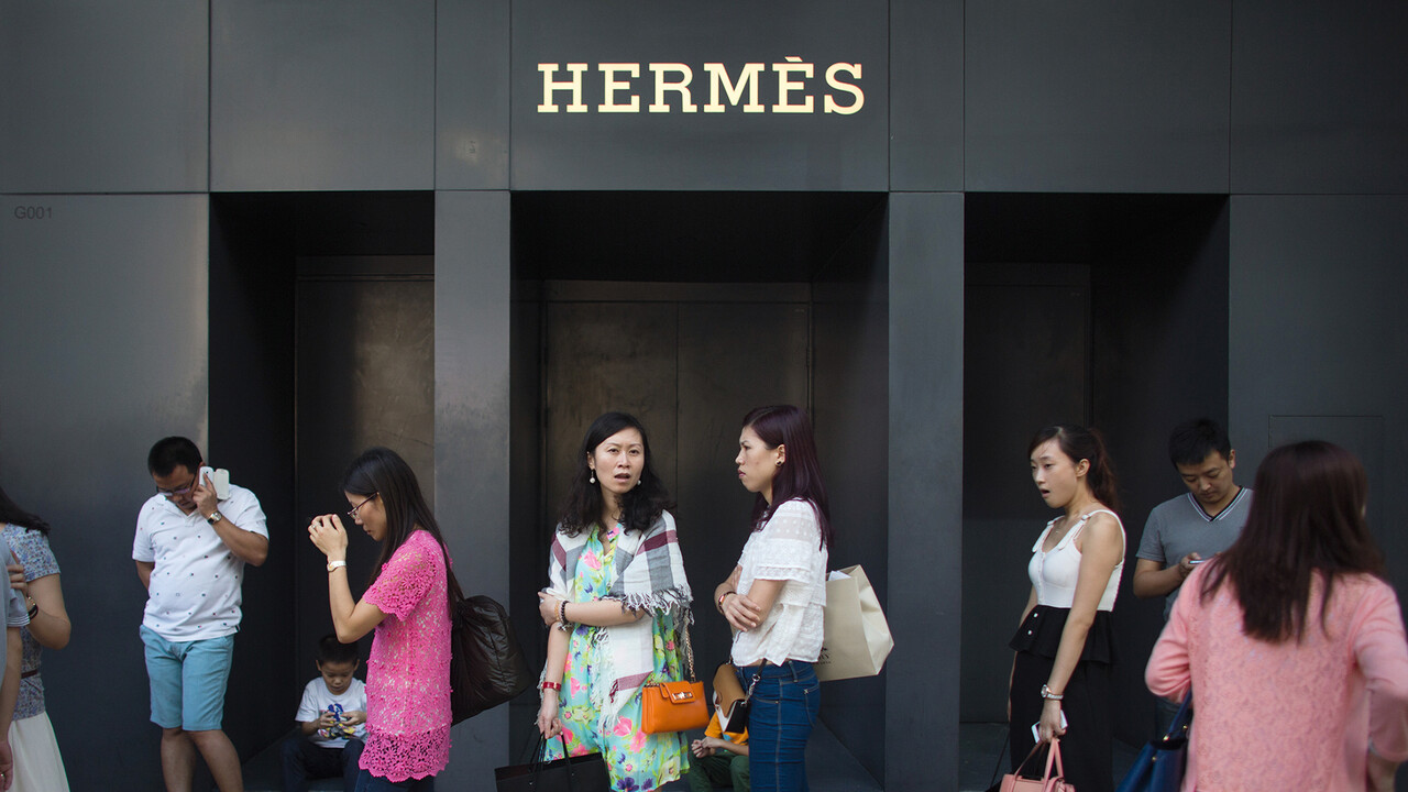 Luxus im Depot: So viel wären 1.000 Euro in Hermès-Aktien heute wert