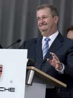 Bernecker: Zwei Milliarden für Porsche-Aktionäre; Einstieg bei Tesla möglich