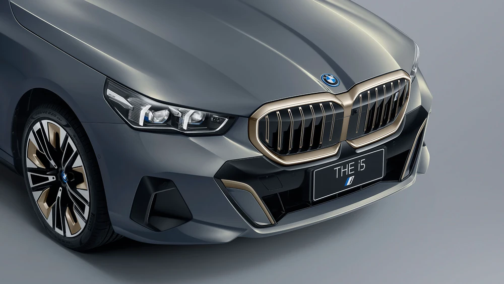 P90517463_highRes_the-new-bmw-i5-exclu