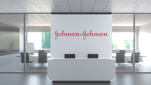 Johnson & Johnson: Herber Dämpfer – Aktie unter Druck  / Foto: Novikov Aleksey/Shutterstock