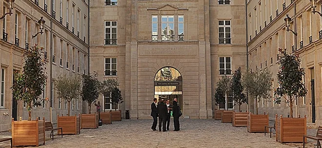Regulierung: Provisionsverbot für Anlageberater wird neu diskutiert (Foto: Börsenmedien AG)