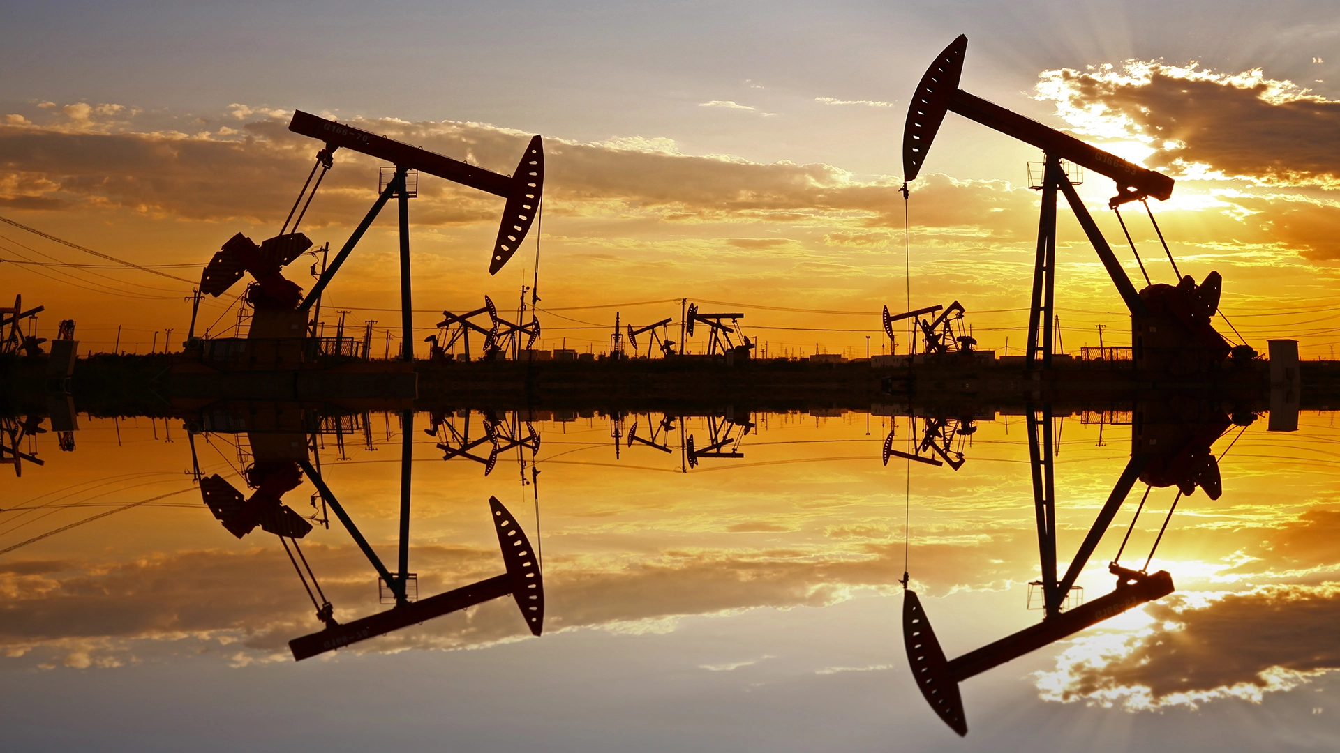 Falschmeldung lässt Brent&#8209; und WTI&#8209;Ölpreise heftig schwanken – was sich daraus ableiten lässt (Foto: Shutterstock)