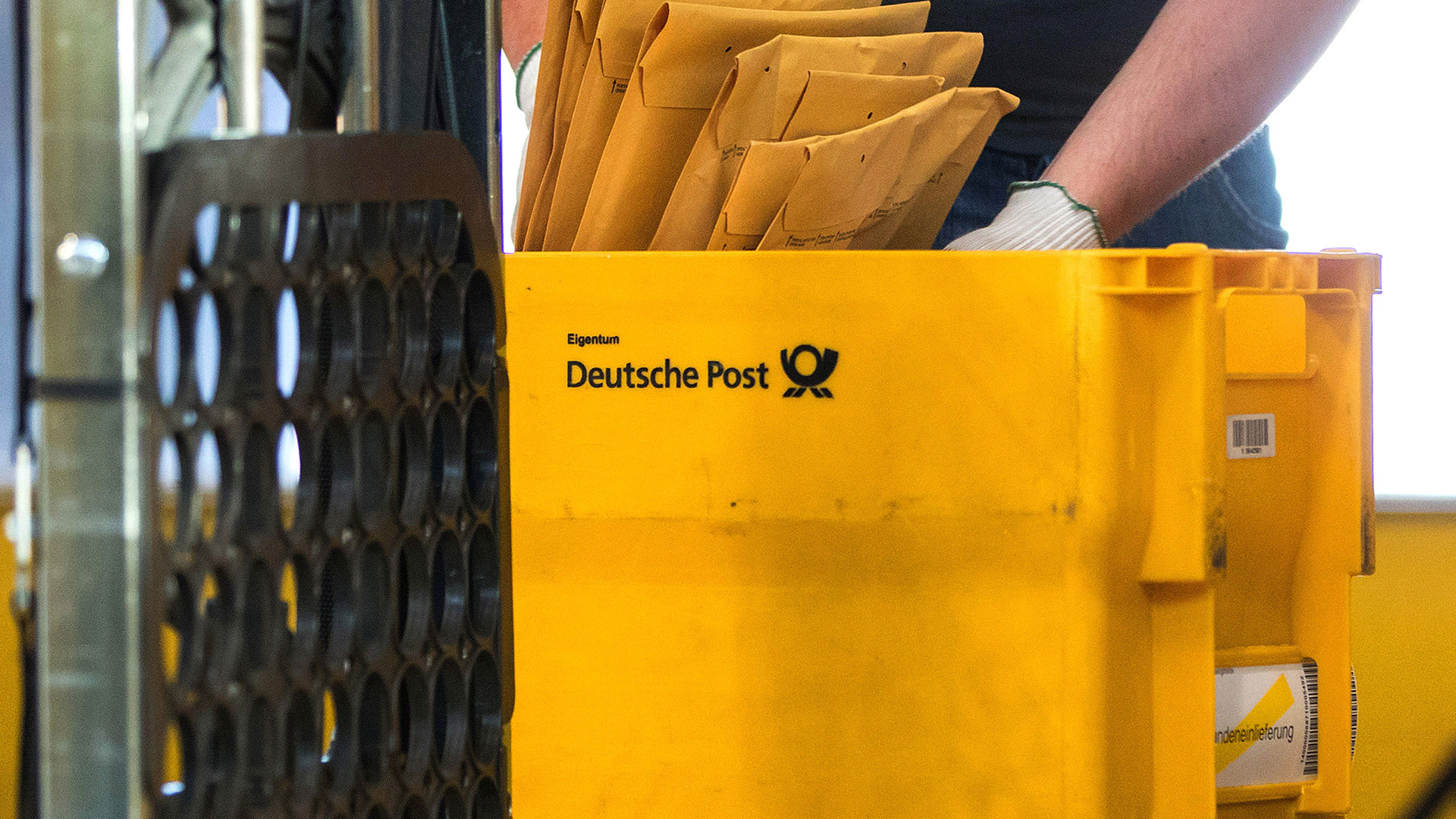 Deutsche Post – Aktie jetzt noch sichern, bevor es zu spät ist? (Foto: Bloomberg/GettyImages)
