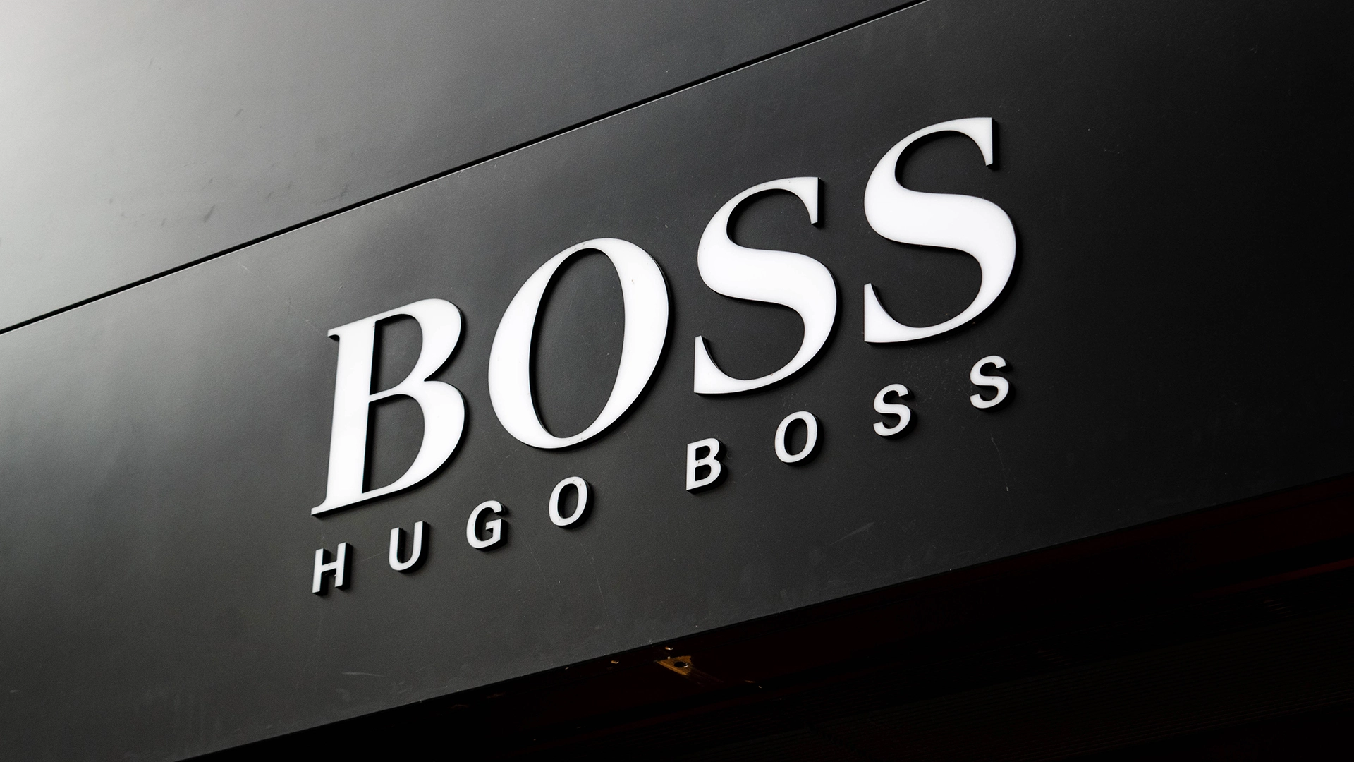 Schock&#8209;Zahlen für Anleger: Darum geht die Aktie von Hugo Boss jetzt zweistellig in die Knie (Foto: Hugo Boss)