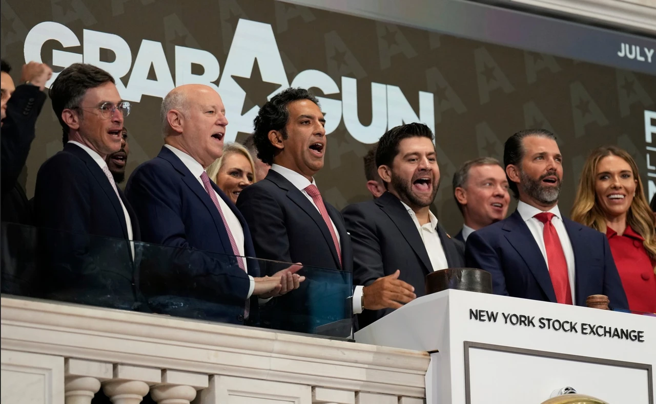 Börsengang von Online-Waffenhändler floppt – Donald Trump Jr. weint