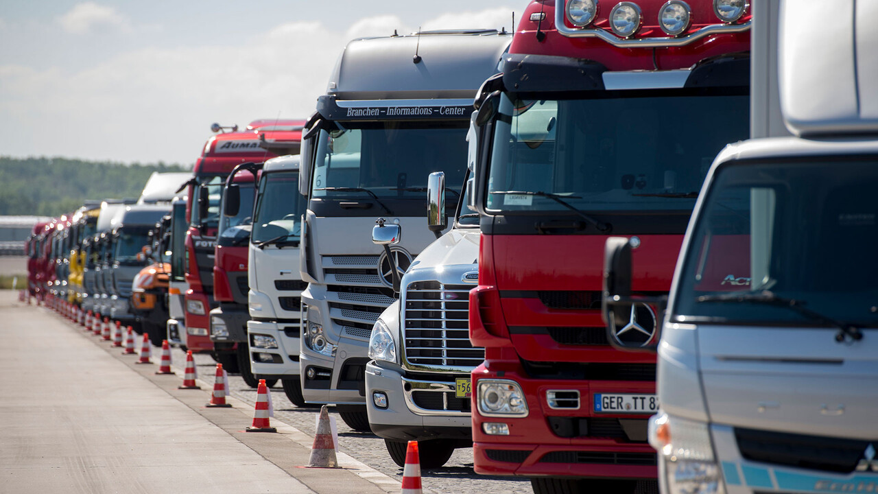 Daimler Truck rauscht ans DAX-Ende – diese Unterstützung ist jetzt wichtig