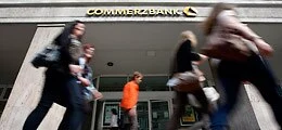 Commerzbank&#8209;Aktie: Geldhaus kommt beim Abbau von Altlasten voran &#8209; Warum die Aktie dennoch ein Verkauf ist (Foto: Börsenmedien AG)