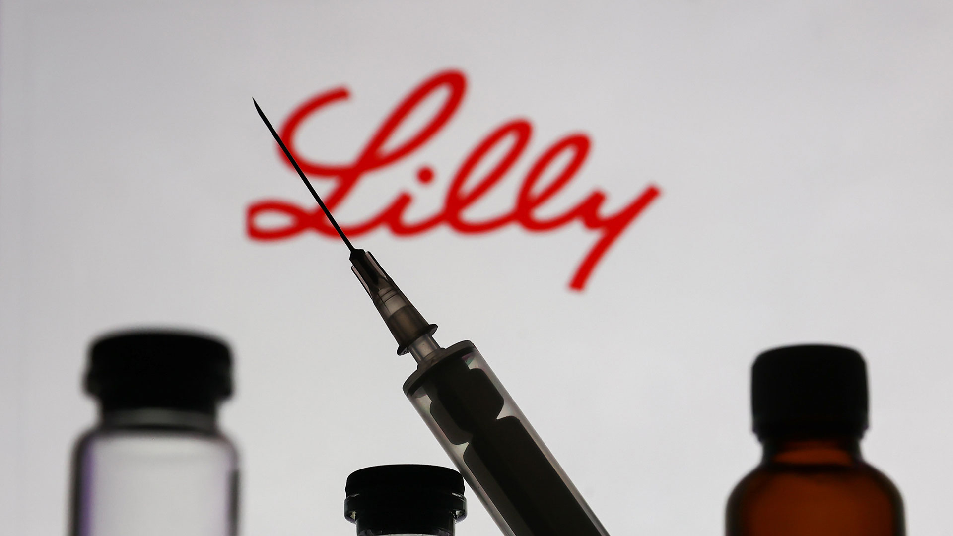 Eli Lilly vs. Novo Nordisk: Hat diese Biotech&#8209;Aktie dank nur einer Zahl die Nase vorn? (Foto: NurPhoto/Jakub Porzycki/picture alliance/dpa)