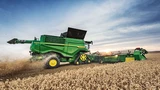 Deere & Co: Deere mit kraftvollem Jahresauftakt – Aktie springt vorbörslich nach oben 