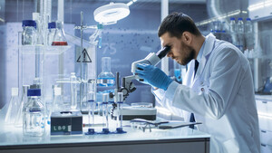 Bayer: Mit diesem AKTIONÄR‑Hot‑Stock an einem Strang  / Foto: Gorodenkoff/Shutterstock