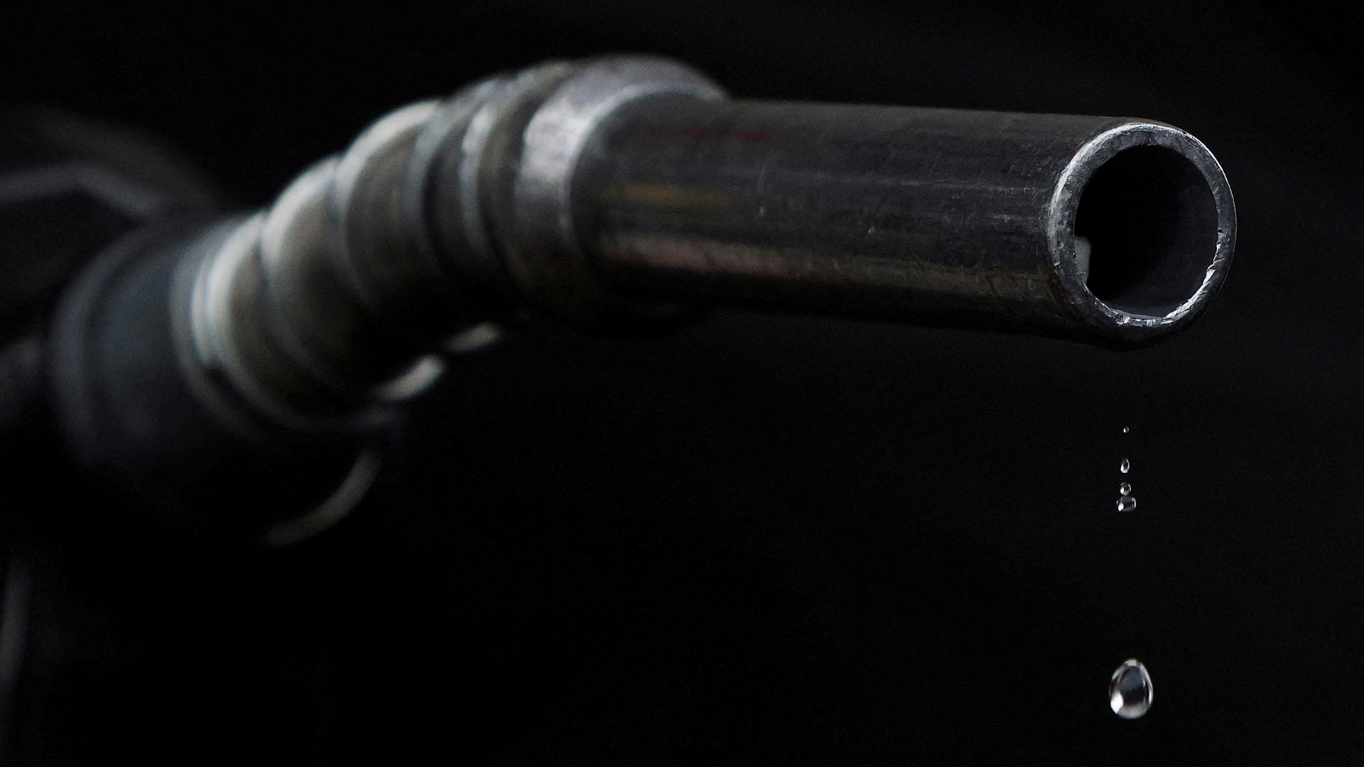 Sprit wird knapp: Was das für Ihre Flüge und die Aktien von Lufthansa als auch TUI bedeutet (Foto: REUTERS/Brian Snyder)