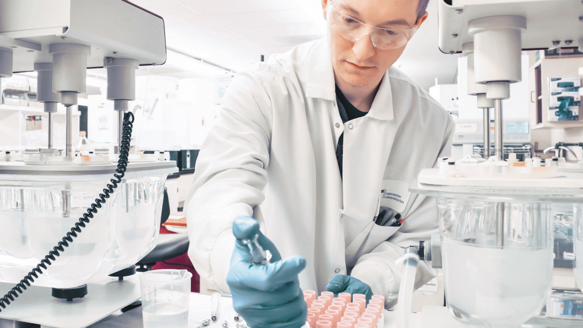 Mehr Fokus zahlt sich aus: Medizintechnik‑Aktie im Rallye‑Modus  (Foto: Eurofins Scientific)