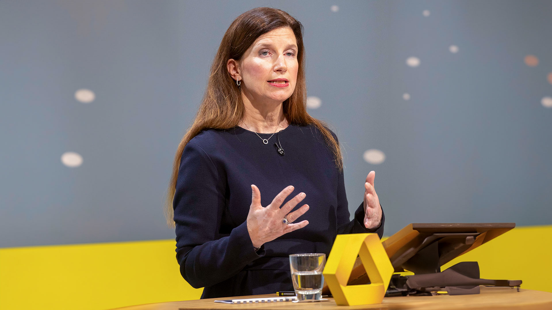 Kurz vor Fristende: Warum die Commerzbank ihre Aktionäre jetzt eindringlich warnt (Foto: Helmut Fricke/picture alliance/dpa)