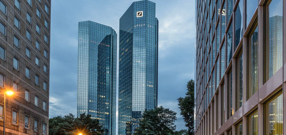 Deutsche Bank Muss Wegen Fauler Kredite Eingreifen