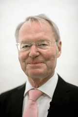 DAX: Hans‑Olaf Henkel im Interview: Weihnachten, Pegida, Euro‑Absturz, Freiheit und Deutschland