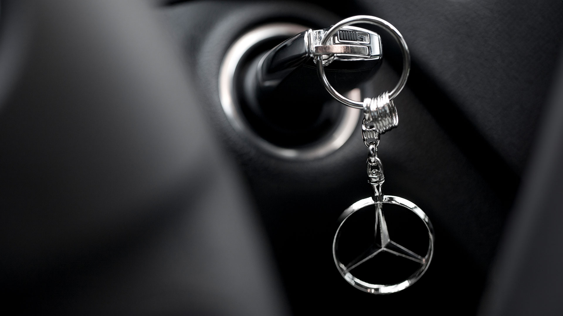 UBS mit Mega&#8209;Kursziel für Mercedes&#8209;Benz: Und dennoch gibt es für Autoaktien jetzt diesen Dämpfer (Foto: tuncaycetin/iStockphoto)