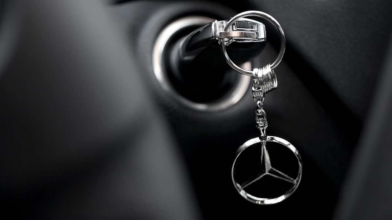 Mercedes‑Benz: Kaufen? Bank folgt AKTIONÄR‑Haltung