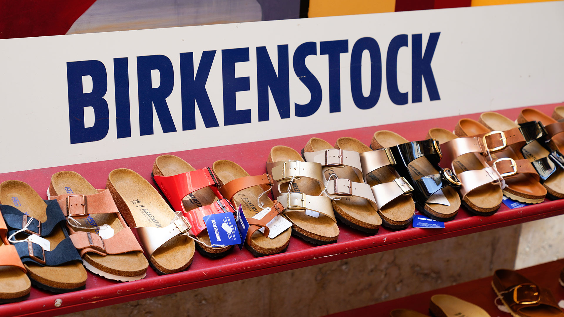 IPO schlägt total fehl: Was Anleger jetzt zur Birkenstock‑Aktie wissen müssen (Foto: Shutterstock)