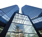 Deutsche Bank: Deutsche Bank‑Aktie: Hier droht es jetzt eng zu werden