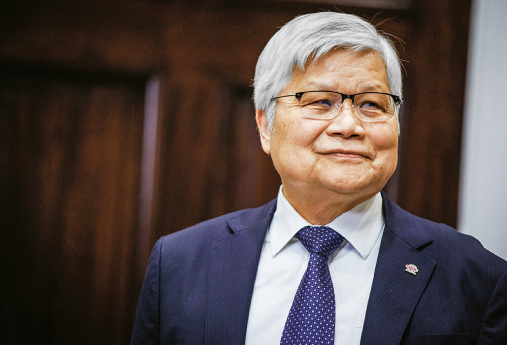 Der Riese, bei dem die Branche Kunde ist