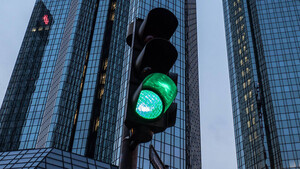 Deutsche Bank: Kurz vor neuer Rally mit Aktienrückkauf‑Programm?  / Foto: IMAGO