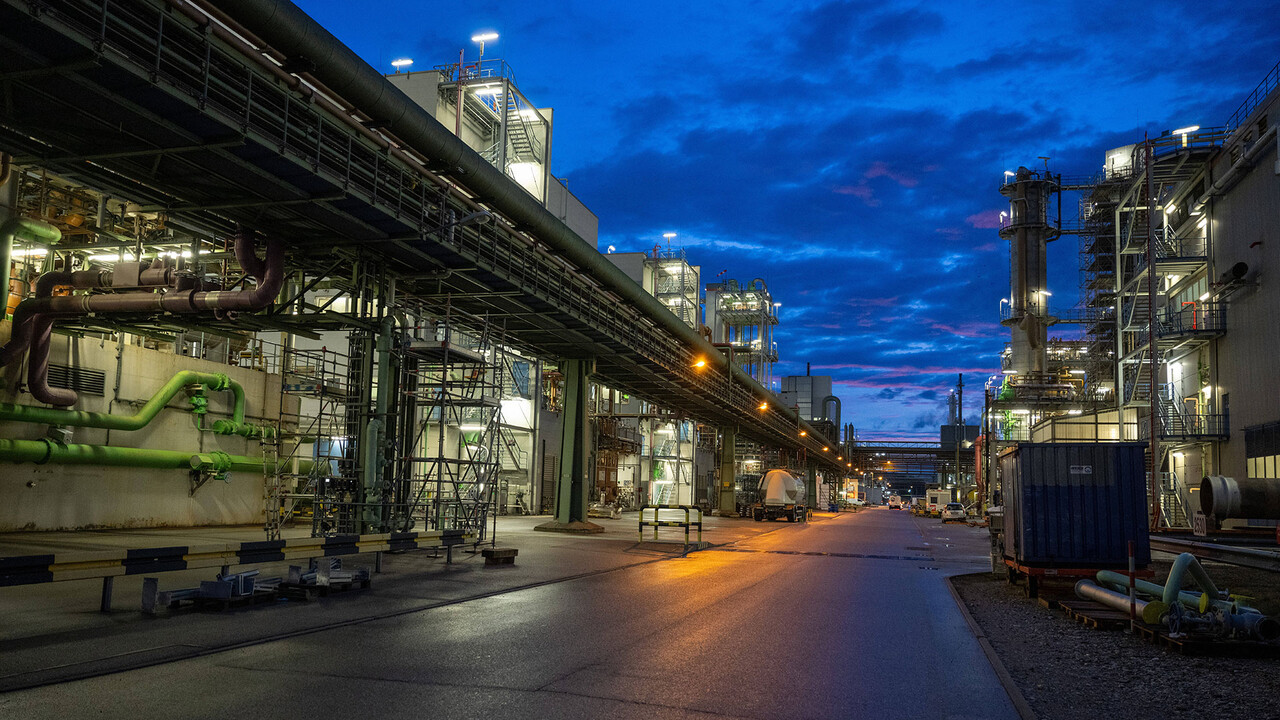 Wacker Chemie weiter auf Kurs