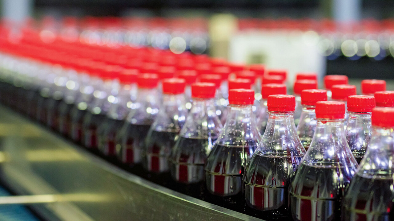 Coca-Cola-Aktie zieht kräftig an: Erwartungen übertroffen, Prognose erhöht