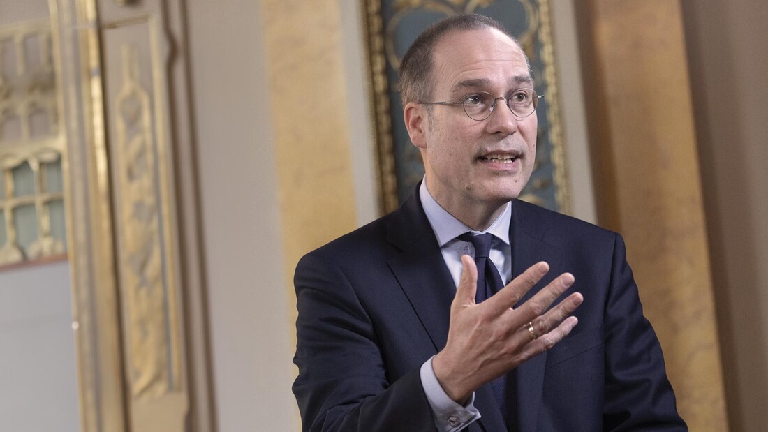 Commerzbank‑Chefökonom im Interview: Dr. Jörg Krämer ‑ "Wir rechnen mit einer Rezession" (Foto: Alex Kraus/Bloomberg via Getty Images)