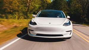Tesla gibt Gas: Zahlen wirken nach  / Foto: TierneyMJ/Shutterstock