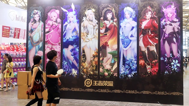 Hammer‑Grafik: Alibaba und Tencent rocken KI – neue Chance