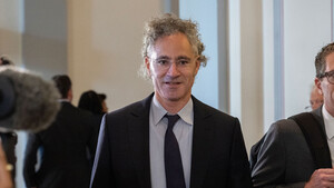 Palantir: CEO Karp verkauft Millionen an Aktien  / Foto: Rod Lamkey/CNP MediaPunch/picture alliance/dpa