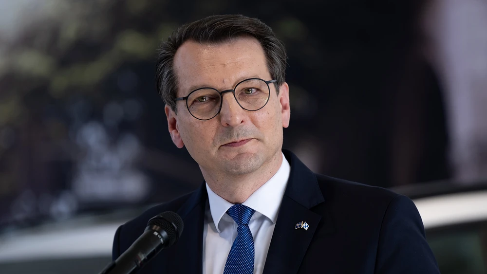 Milan Nedeljkovic, CEO von BMW, am Rednerpult