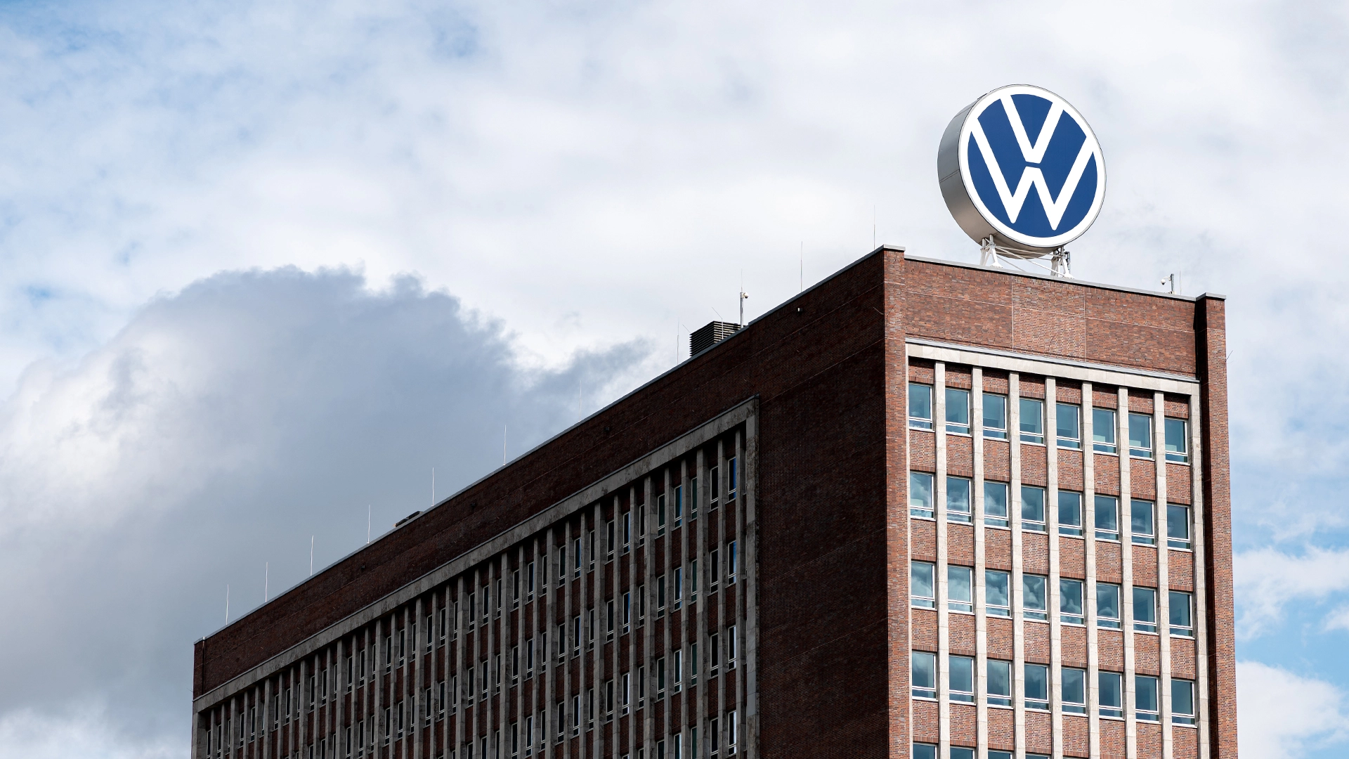 25% Kurschance: Aus diesem Grund könnte die VW&#8209;Aktie bald ordentlich anziehen (Foto: Marcel Paschertz/Shutterstock)