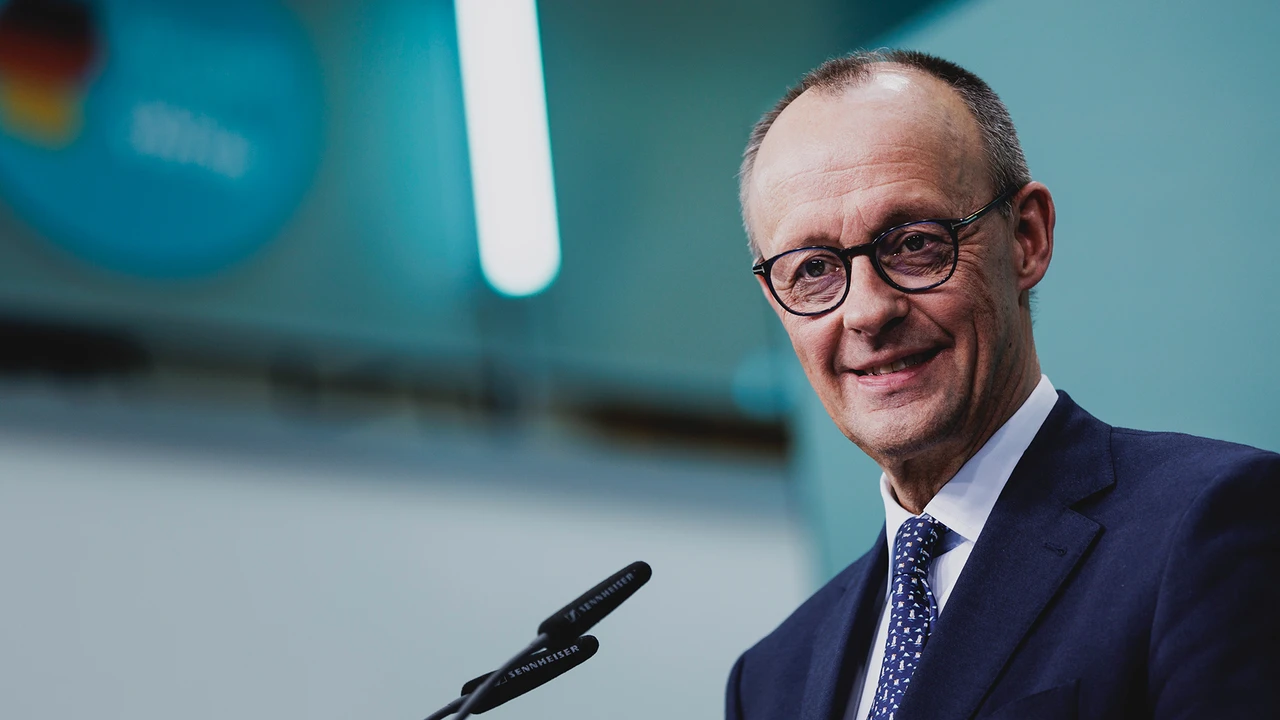 Politik: Friedrich Merz im 2. Wahlgang zum Kanzler gewählt – DAX dreht auf