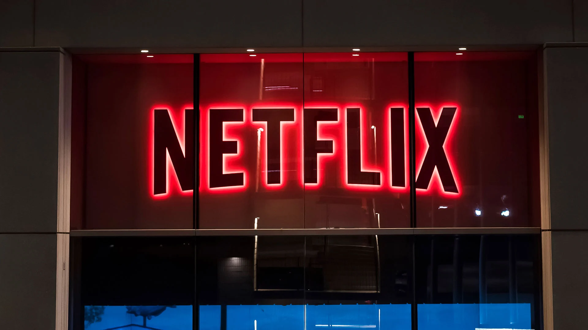 Netflix Aktie 160 Prozent Potenzial – Positive Analystenmeinung und neues Abo&#8209;Modell (Foto: Marti Bug Catcher/Shutterstock)