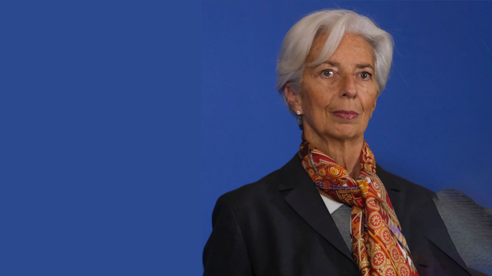 EZB‑Präsidentin Christine Lagarde zuversichtlich – Kommt doch keine Zinsanhebung mehr in Europa? (Foto: Shutterstock)