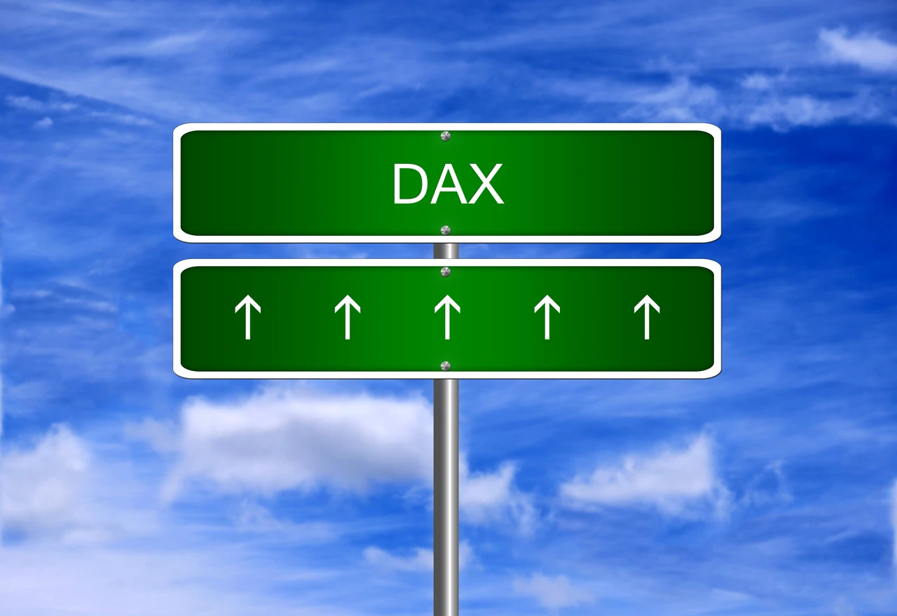 DAX vor Kaufsignal: Frühlingsrallye startet über 10.112 Punkten - China wächst um 6,7%