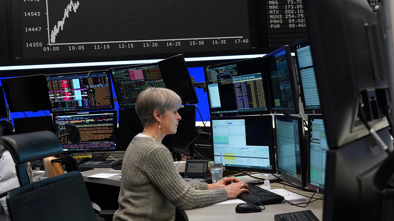 DAX verliert leicht – 15.000 weiter möglich