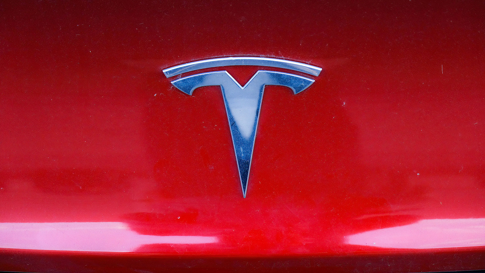 Tesla – 3 Gründe die jetzt für den Kauf sprechen – und 3 für den Verkauf  (Foto: Michael Gstettenbauer/IMAGO)