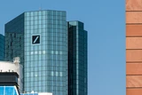 Deutsche Bank: Deutsche Bank dementiert FT‑Bericht: Parallele zu Wirecard