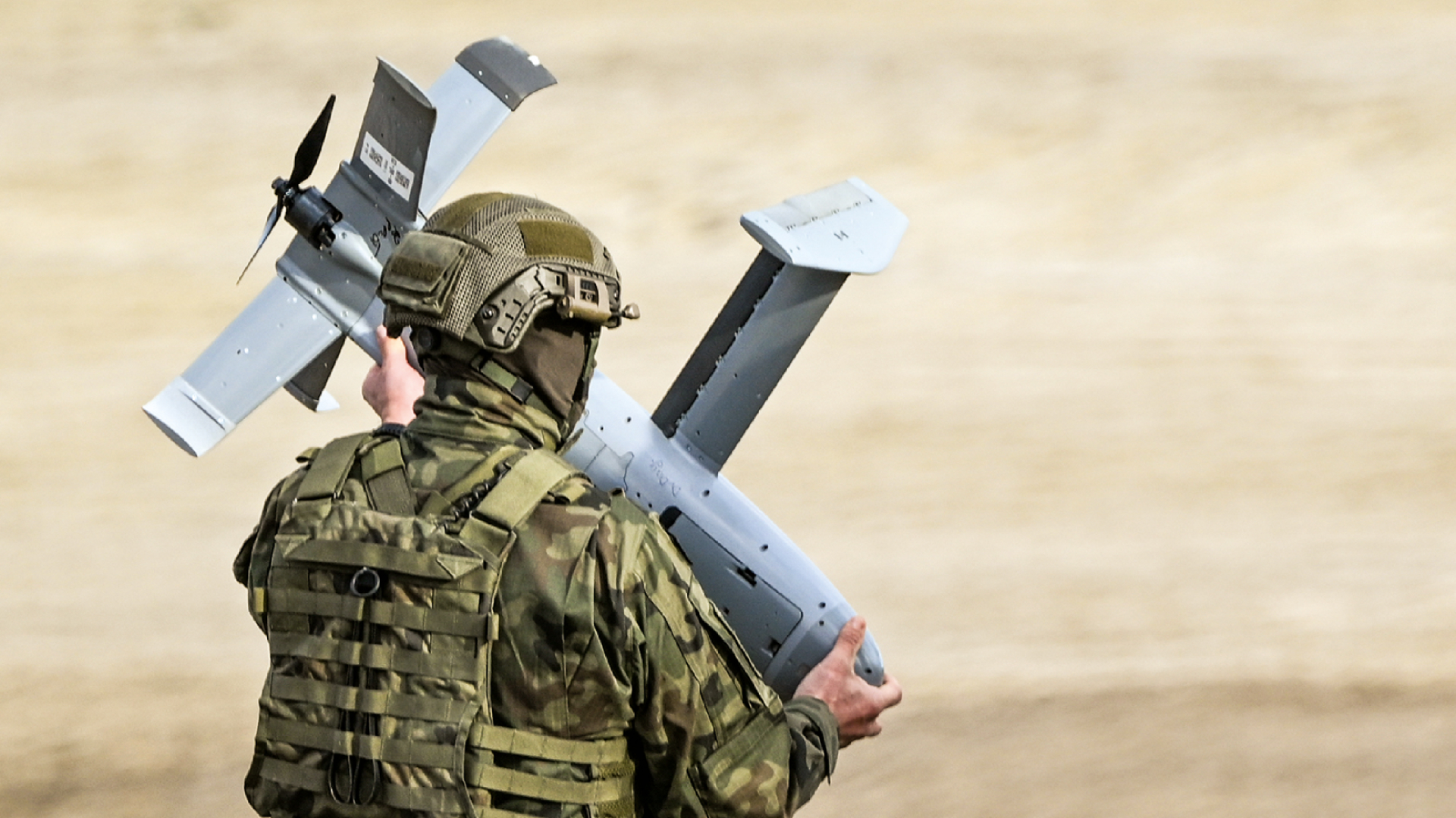 Unbekannte Rheinmetall‑Alternative mit Drohnen‑Fantasie (Foto: Artur Widak/NurPhoto via Getty Images)