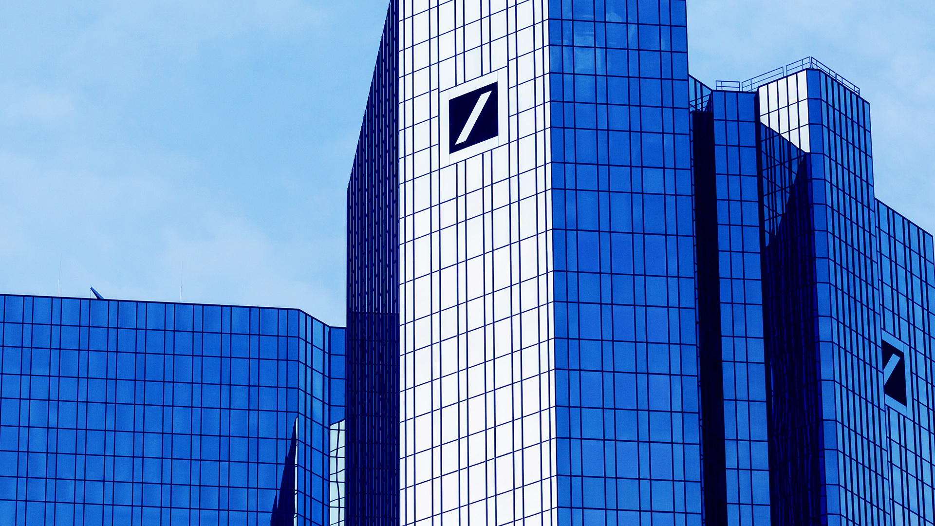 Deutsche Bank: So hoch sind jetzt die Zinsen für das Tagesgeld (Foto: Chris-Redan/shutterstock)